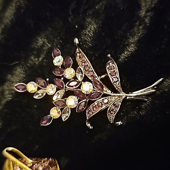 Two BROOCHES - Picture 3 of 5